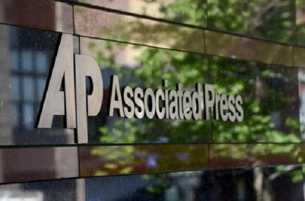 Associated Press  hizo enmiendas  en el material  sobre Naqorno Karabaj